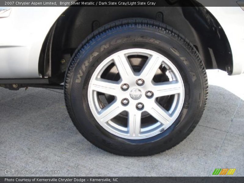 Bright Silver Metallic / Dark Slate Gray/Light Slate Gray 2007 Chrysler Aspen Limited