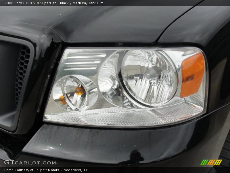 Black / Medium/Dark Flint 2006 Ford F150 STX SuperCab
