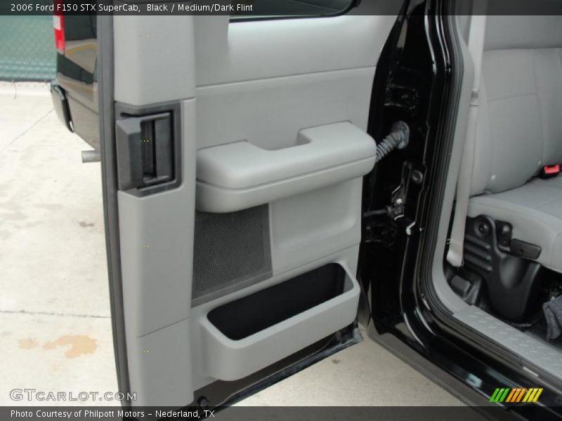 Black / Medium/Dark Flint 2006 Ford F150 STX SuperCab