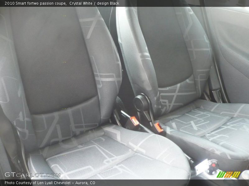 Crystal White / design Black 2010 Smart fortwo passion coupe