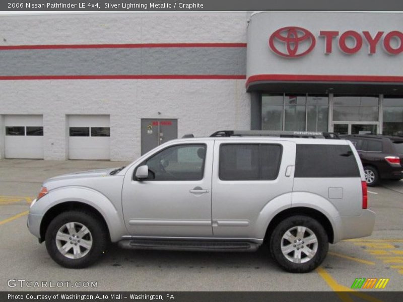 Silver Lightning Metallic / Graphite 2006 Nissan Pathfinder LE 4x4