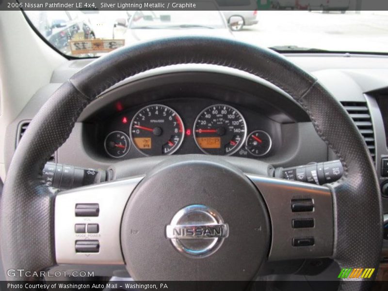Silver Lightning Metallic / Graphite 2006 Nissan Pathfinder LE 4x4