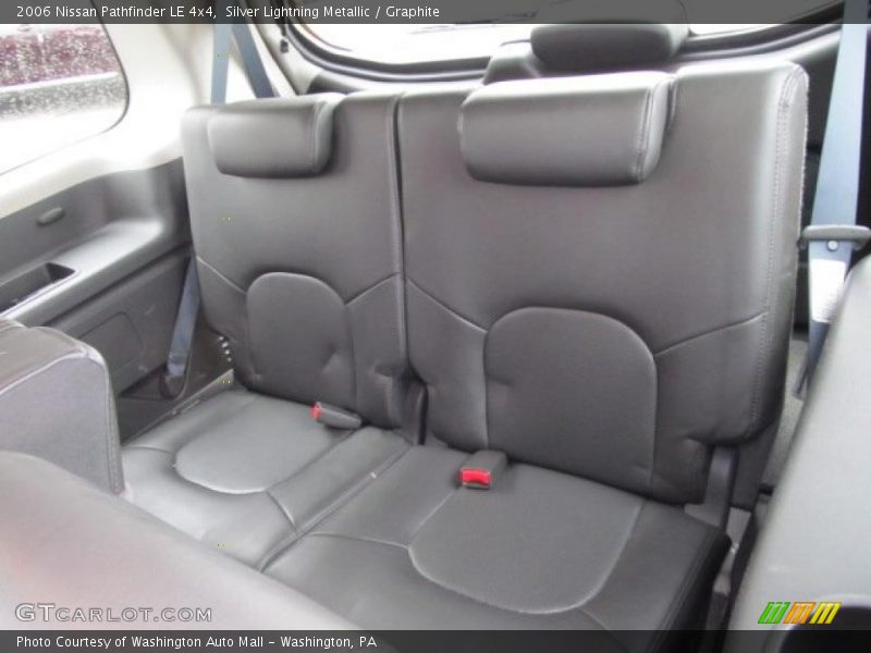Silver Lightning Metallic / Graphite 2006 Nissan Pathfinder LE 4x4