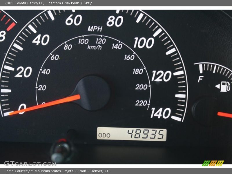 Phantom Gray Pearl / Gray 2005 Toyota Camry LE