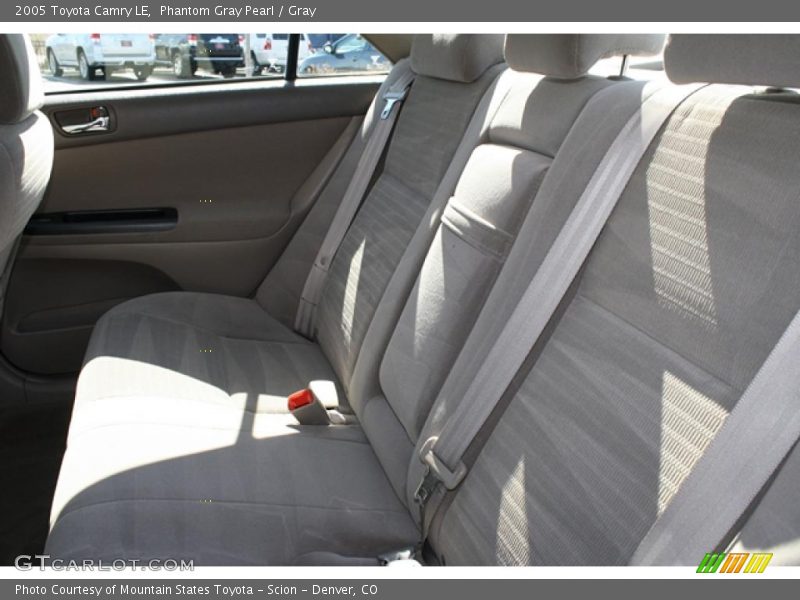 Phantom Gray Pearl / Gray 2005 Toyota Camry LE
