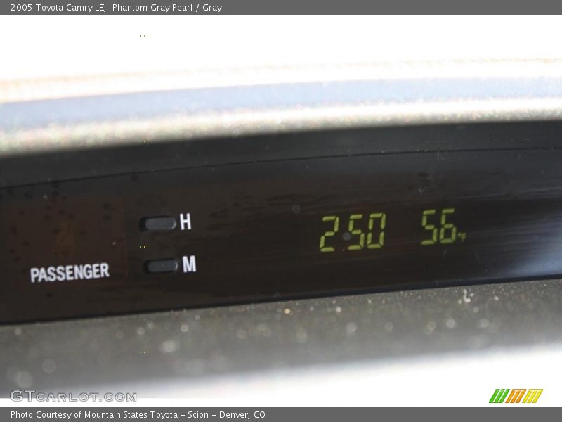 Phantom Gray Pearl / Gray 2005 Toyota Camry LE