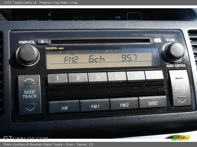 Phantom Gray Pearl / Gray 2005 Toyota Camry LE
