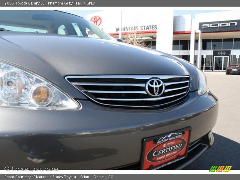 Phantom Gray Pearl / Gray 2005 Toyota Camry LE