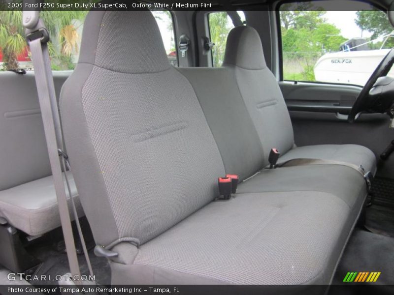  2005 F250 Super Duty XL SuperCab Medium Flint Interior