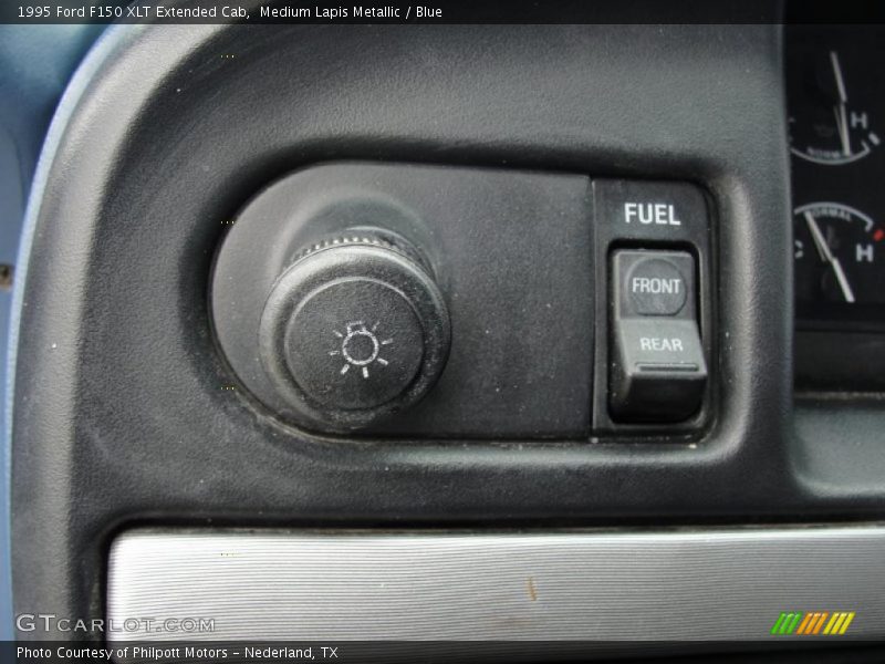 Controls of 1995 F150 XLT Extended Cab