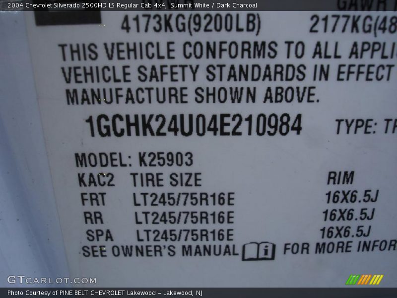 Summit White / Dark Charcoal 2004 Chevrolet Silverado 2500HD LS Regular Cab 4x4
