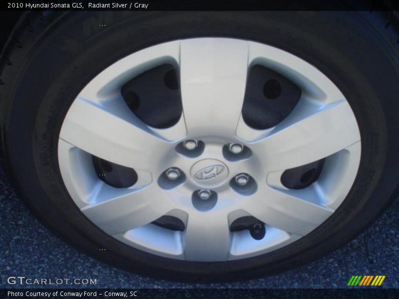 Radiant Silver / Gray 2010 Hyundai Sonata GLS