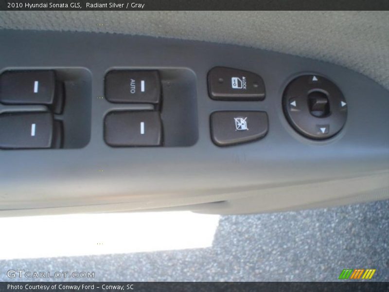 Radiant Silver / Gray 2010 Hyundai Sonata GLS