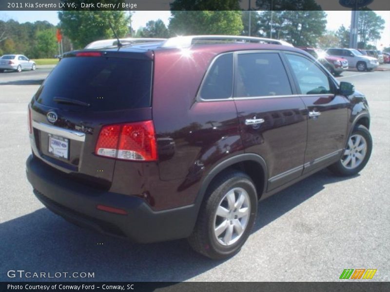 Dark Cherry / Beige 2011 Kia Sorento LX V6