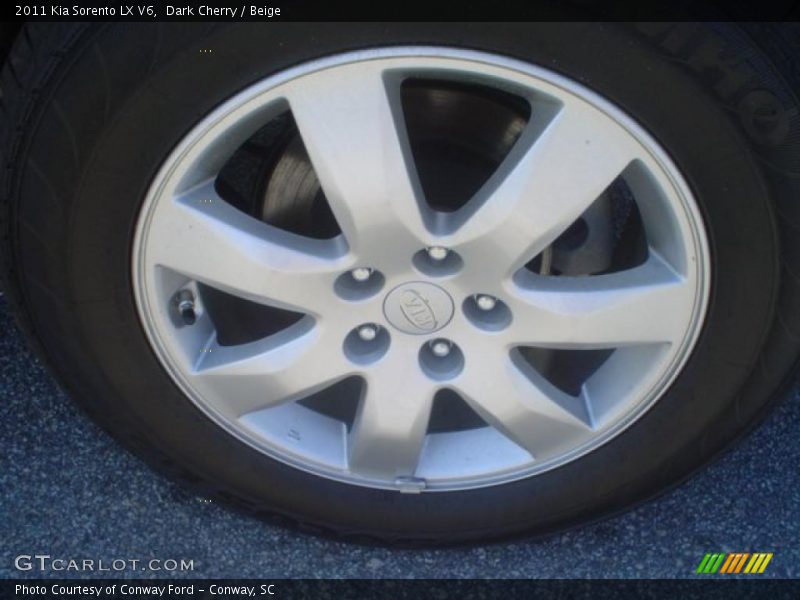 Dark Cherry / Beige 2011 Kia Sorento LX V6