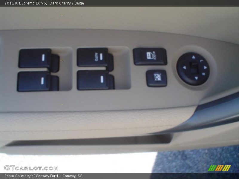 Dark Cherry / Beige 2011 Kia Sorento LX V6