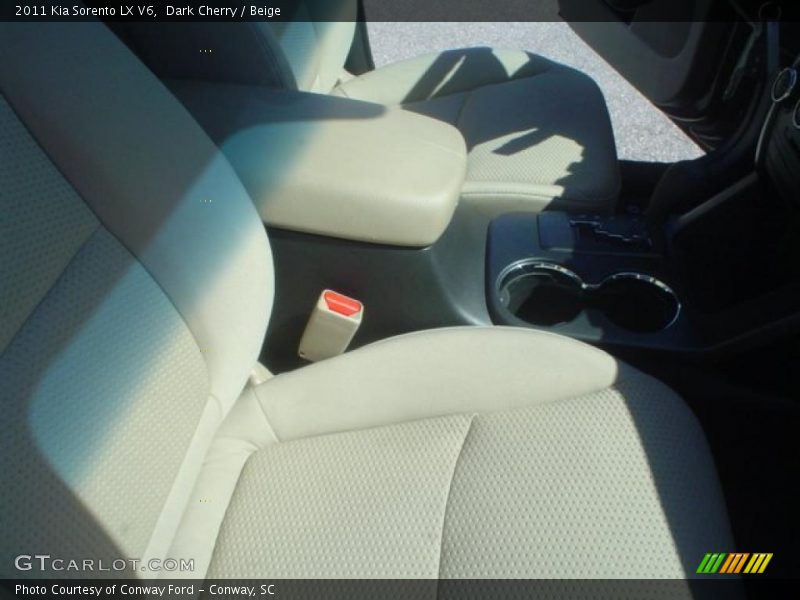 Dark Cherry / Beige 2011 Kia Sorento LX V6