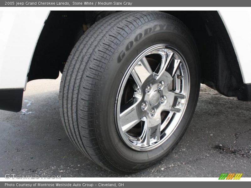  2005 Grand Cherokee Laredo Wheel