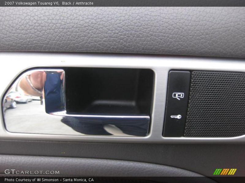 Black / Anthracite 2007 Volkswagen Touareg V6