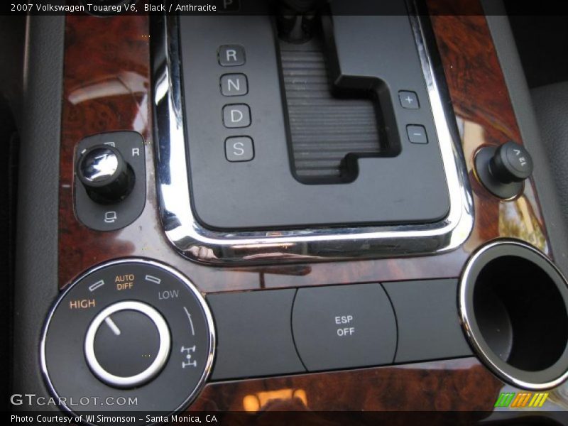Black / Anthracite 2007 Volkswagen Touareg V6