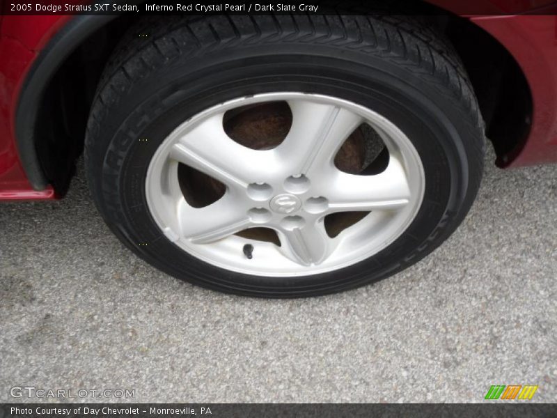 Inferno Red Crystal Pearl / Dark Slate Gray 2005 Dodge Stratus SXT Sedan