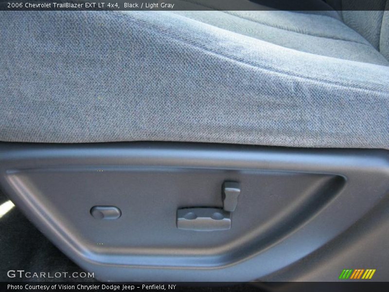 Black / Light Gray 2006 Chevrolet TrailBlazer EXT LT 4x4