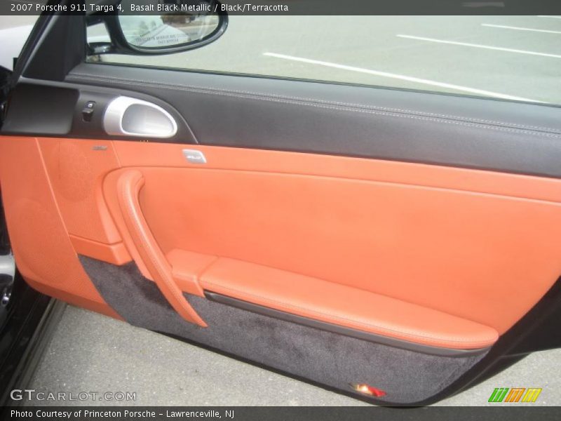 Door Panel of 2007 911 Targa 4