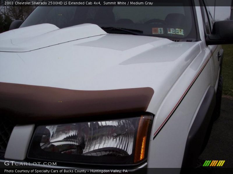 Summit White / Medium Gray 2003 Chevrolet Silverado 2500HD LS Extended Cab 4x4