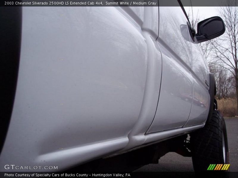 Summit White / Medium Gray 2003 Chevrolet Silverado 2500HD LS Extended Cab 4x4