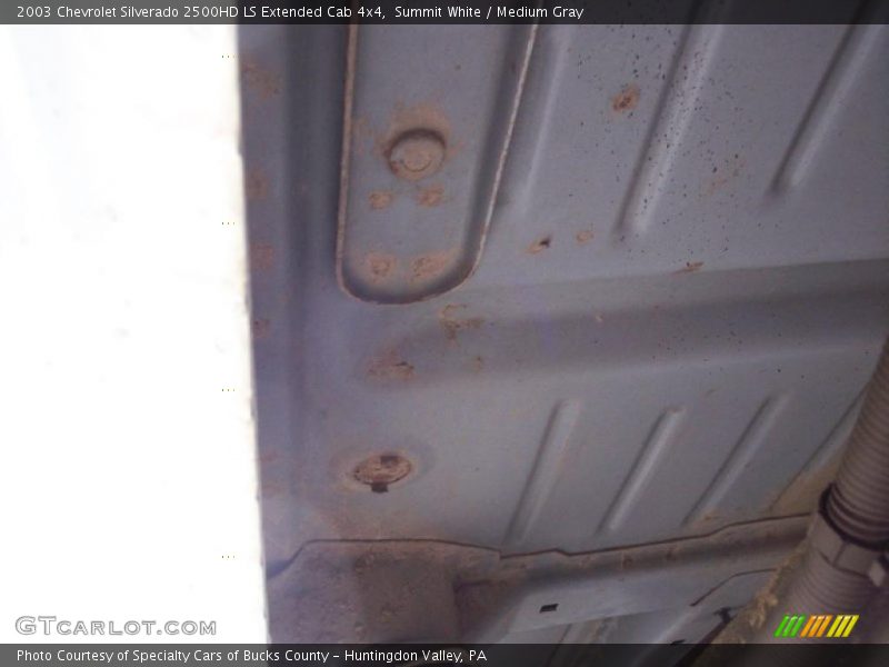 Summit White / Medium Gray 2003 Chevrolet Silverado 2500HD LS Extended Cab 4x4