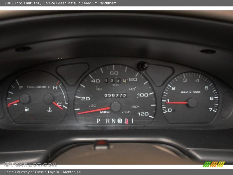 Spruce Green Metallic / Medium Parchment 2002 Ford Taurus SE