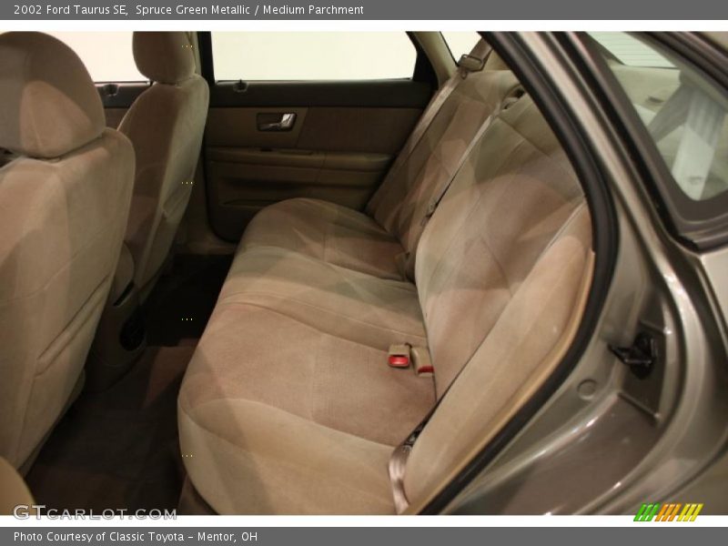Spruce Green Metallic / Medium Parchment 2002 Ford Taurus SE