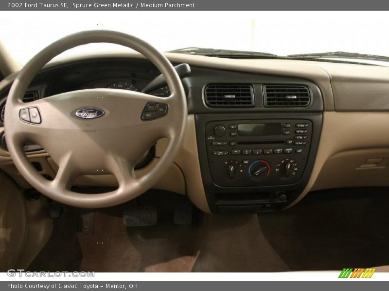 Spruce Green Metallic / Medium Parchment 2002 Ford Taurus SE