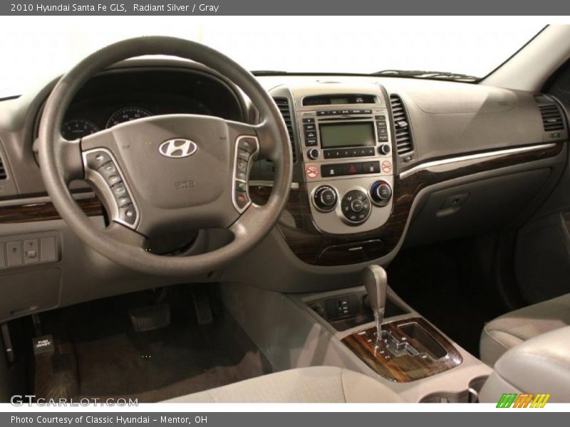 Radiant Silver / Gray 2010 Hyundai Santa Fe GLS