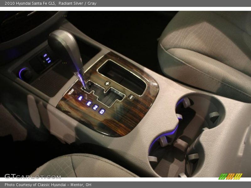 Radiant Silver / Gray 2010 Hyundai Santa Fe GLS