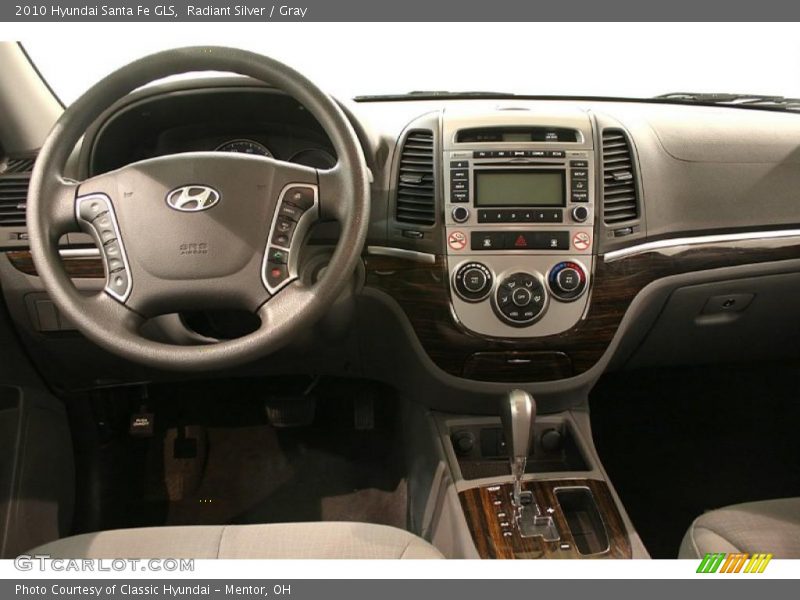 Radiant Silver / Gray 2010 Hyundai Santa Fe GLS