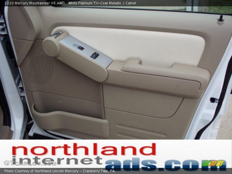 White Platinum Tri-Coat Metallic / Camel 2010 Mercury Mountaineer V6 AWD