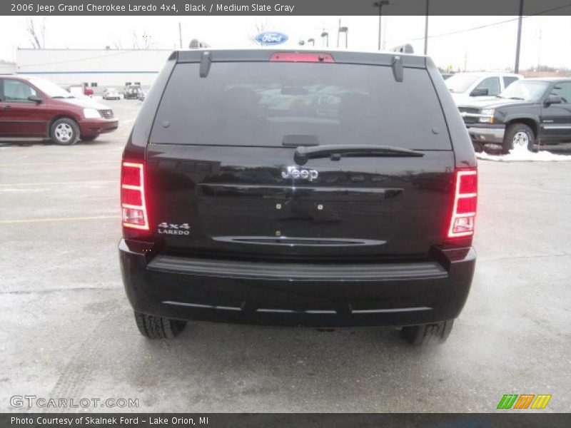 Black / Medium Slate Gray 2006 Jeep Grand Cherokee Laredo 4x4