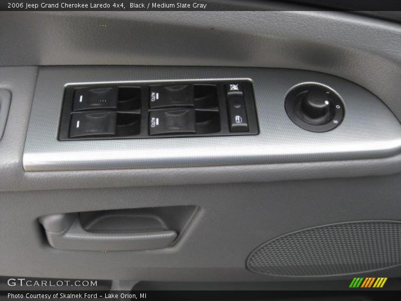 Black / Medium Slate Gray 2006 Jeep Grand Cherokee Laredo 4x4