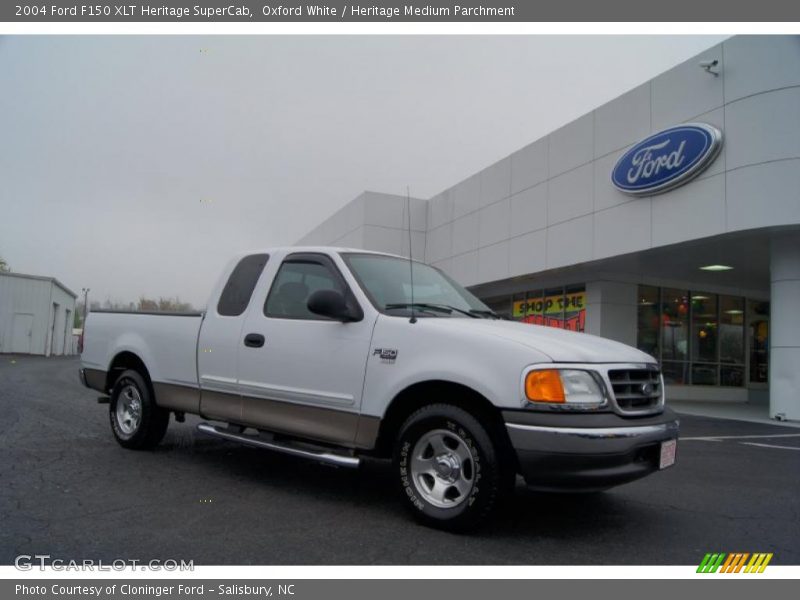 Oxford White / Heritage Medium Parchment 2004 Ford F150 XLT Heritage SuperCab