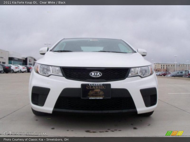 Clear White / Black 2011 Kia Forte Koup EX