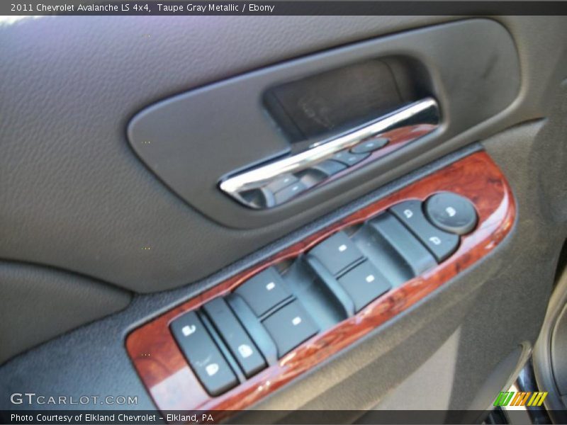 Taupe Gray Metallic / Ebony 2011 Chevrolet Avalanche LS 4x4