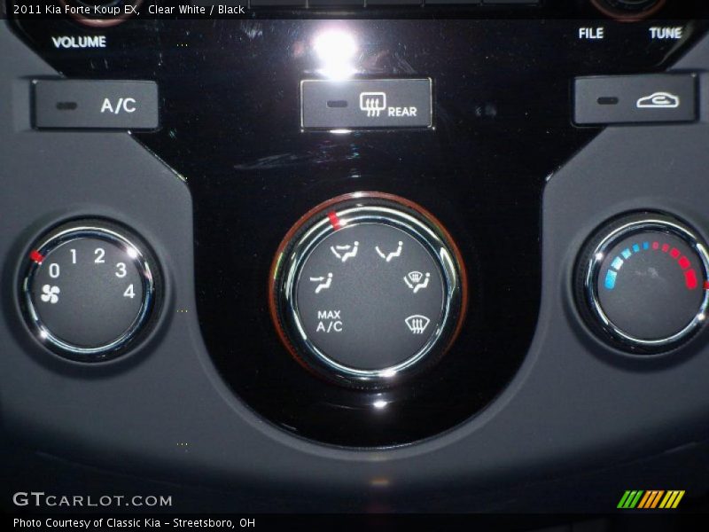 Controls of 2011 Forte Koup EX