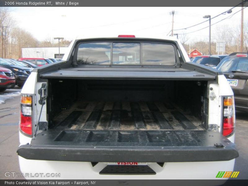 White / Beige 2006 Honda Ridgeline RT