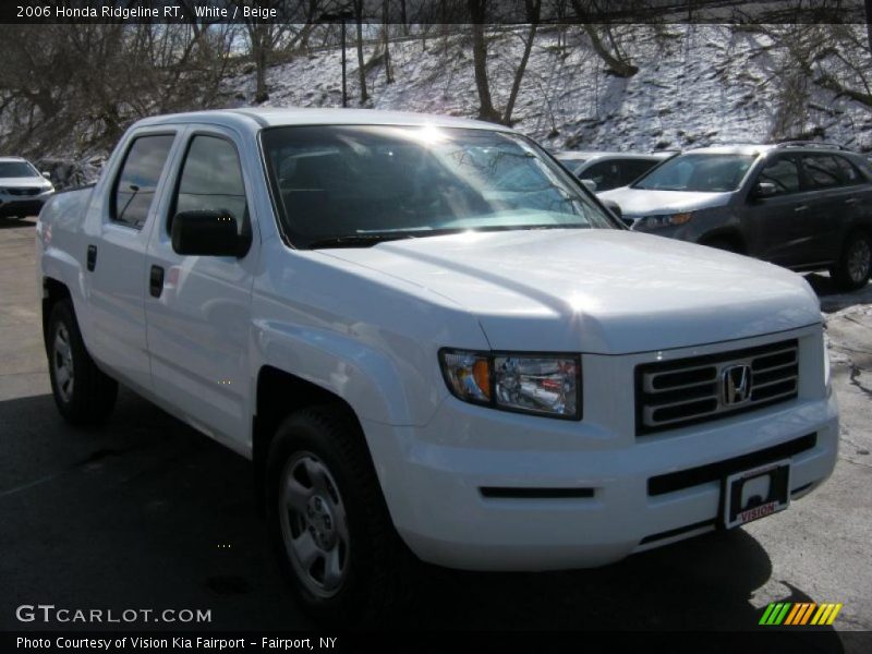 White / Beige 2006 Honda Ridgeline RT