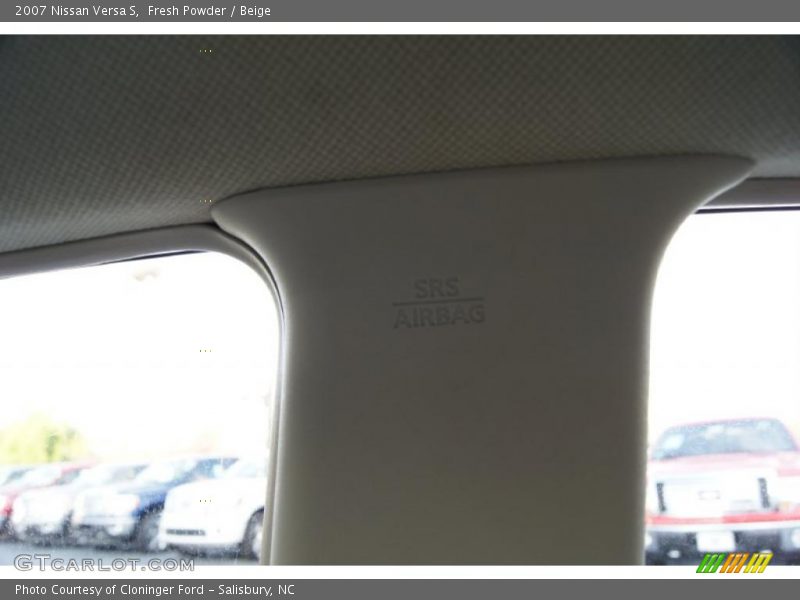 Fresh Powder / Beige 2007 Nissan Versa S