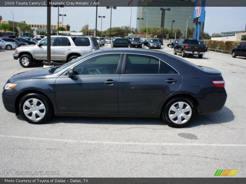 Magnetic Gray Metallic / Ash 2009 Toyota Camry LE
