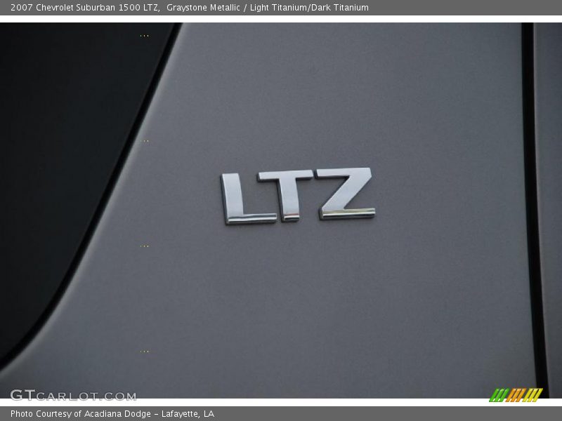  2007 Suburban 1500 LTZ Logo
