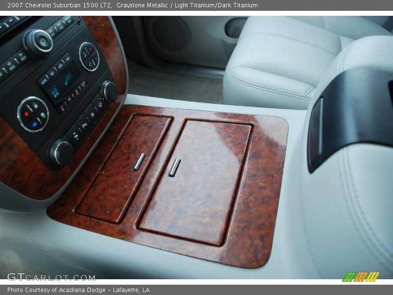 Graystone Metallic / Light Titanium/Dark Titanium 2007 Chevrolet Suburban 1500 LTZ