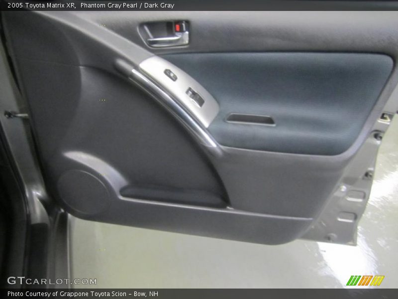 Phantom Gray Pearl / Dark Gray 2005 Toyota Matrix XR